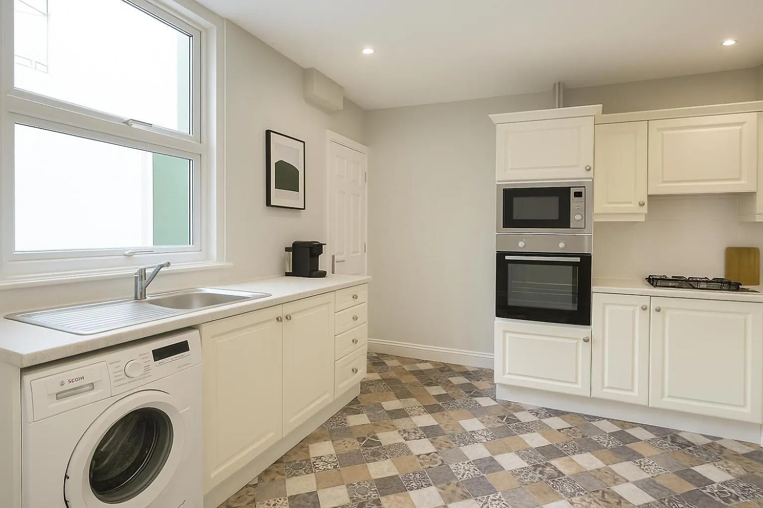4 Bedroom Spacious House In Cardiff Großbritannien